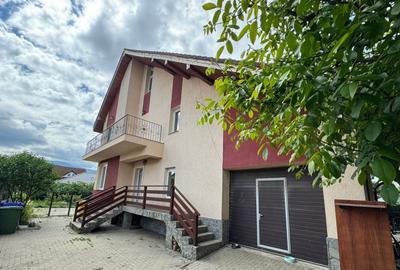 Casă individuală cu 5 camere cu Canalizare în Cristian - 2