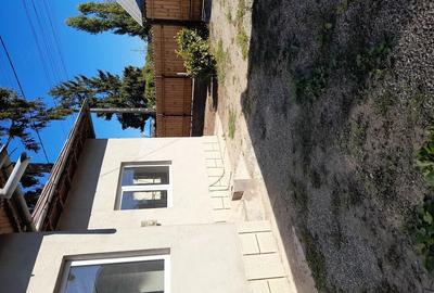 Casă cu 4 camere cu Teren 1787 Mp în Filipeștii de Târg