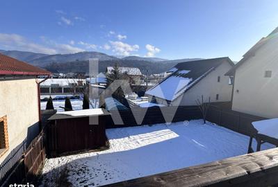 Casă cu 4 camere cu Canalizare în Cristian - 2