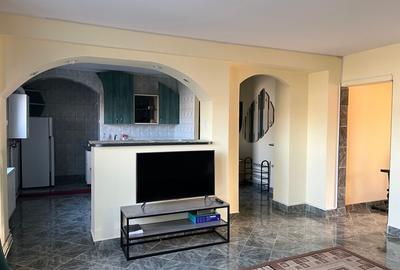 Apartament cu 2 camere decomandat în Florilor - 7