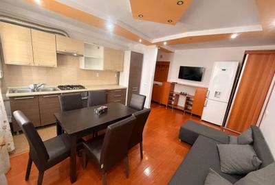Apartament cu 3 camere semidecomandat în Florești