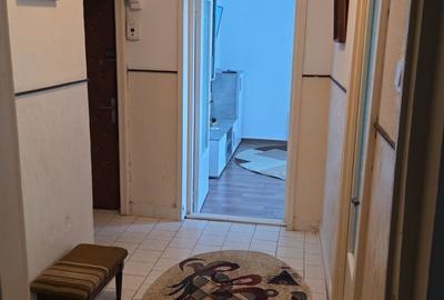 Apartament cu 2 camere decomandat în Micro 39 - 1