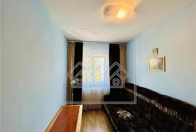 Apartament cu 3 camere decomandat în Aeroport - 11