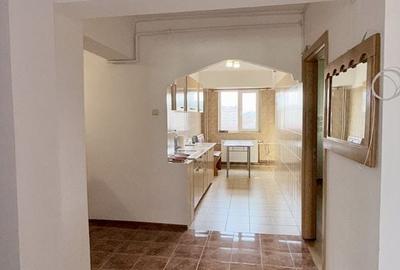 Apartament cu 3 camere în Ostroveni - 13
