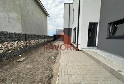 Duplex cu 4 camere cu Canalizare în Săcălaz - 17