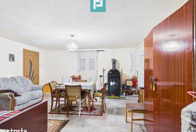 Casă cu 5 camere cu Teren 1453 Mp în Șagu