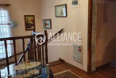 Casă individuală cu 5 camere cu Canalizare în Central - 11