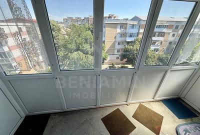Apartament cu 2 camere decomandat în Rovine - 9