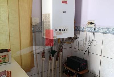 Casă individuală cu 2 camere cu Canalizare în Central - 6