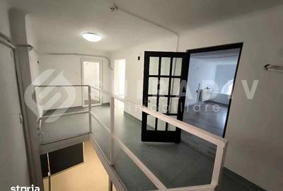 Spațiu comercial, de 92 mp, în Central - 2