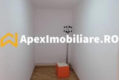 Casă cu 4 camere cu Teren 883 Mp în Varlaam