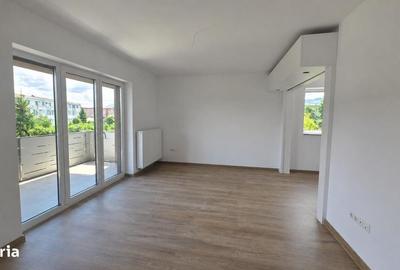 Apartament cu 2 camere decomandat în Avantgarden