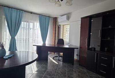 Apartament cu 2 camere decomandat în P-ța Unirii