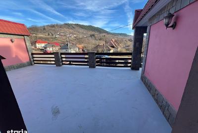Casă cu 4 camere cu Teren 1570 Mp în Valea Doftanei