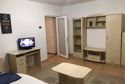 Garsonieră decomandată în Micălaca