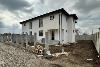 Casă cu 5 camere cu Teren 280 Mp în Central