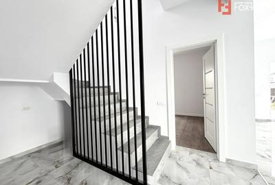 Casă cu 5 camere cu Teren 365 Mp în Sânandrei