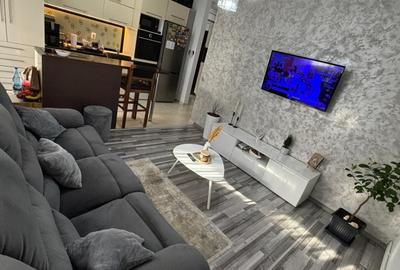 Apartament cu 3 camere semidecomandat în Bragadiru