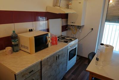 Apartament semidecomandat în Central - 3