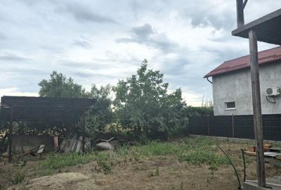 Casă cu 5 camere cu Teren 500 Mp în Șimnicu de Sus