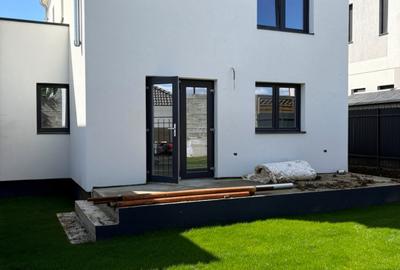 Duplex cu 4 camere cu Canalizare în Ghiroda - 2