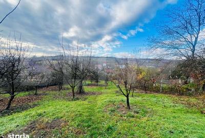 Teren de 723 mp, în Central