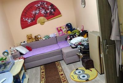 Apartament cu 3 camere semidecomandat în Zona Industrială - 1