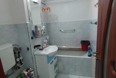 Apartament cu 2 camere decomandat în Nufărul
