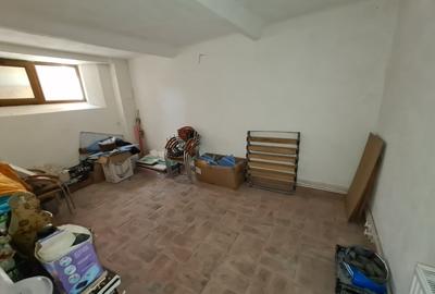 Casă individuală cu 21 camere cu Canalizare în Central - 22