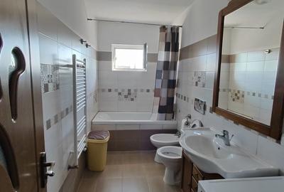 Apartament cu 2 camere decomandat în Central - 1