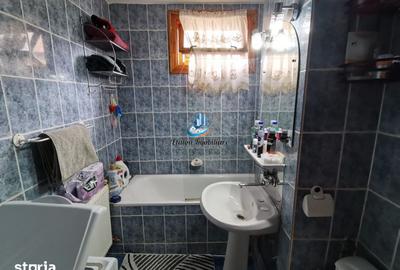 Apartament cu 2 camere decomandat în Mărăței