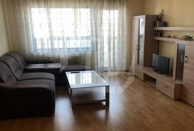 Apartament cu 3 camere semidecomandat, mobilat în Gheorgheni