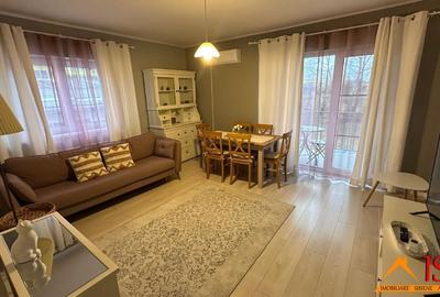 Apartament cu 3 camere decomandat, mobilat în Central