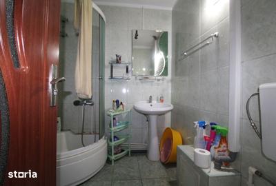 Apartament cu 3 camere în 9 Mai - 5