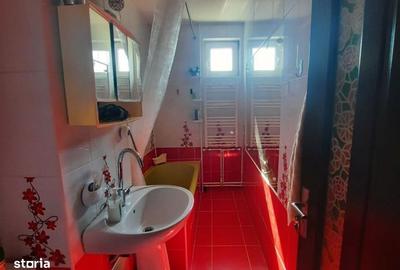 Apartament cu 3 camere în Mărăței