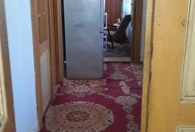 Casă cu 4 camere în Șiacu