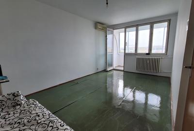 Apartament cu 3 camere decomandat în Nord