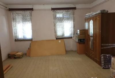 Casă cu 4 camere în Bălcaciu - 11