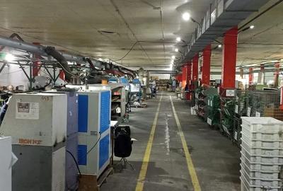 Spațiu comercial, de 10,379 mp, în Central - 2