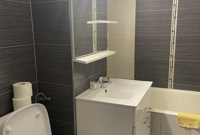 Apartament cu 3 camere semidecomandat în Central - 2