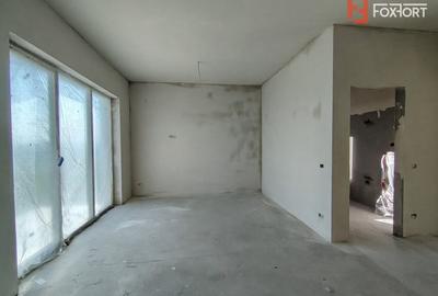 Apartament cu 2 camere decomandat în Giroc - 1
