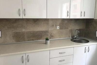 Garsonieră decomandată în Roșu - 3