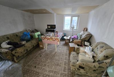 Apartament cu 5 camere decomandat în Baza 3 - 14