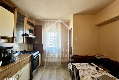 Apartament cu 4 camere decomandat în Est - 3