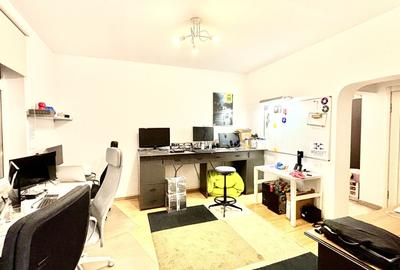 Apartament cu 4 camere decomandat în Cotroceni - 3
