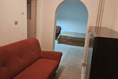 Garsonieră decomandată în Basarab