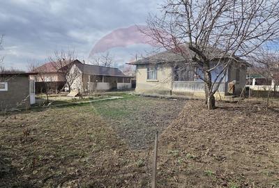 Casă cu 4 camere cu Teren 614 Mp în Ștefănești - 13