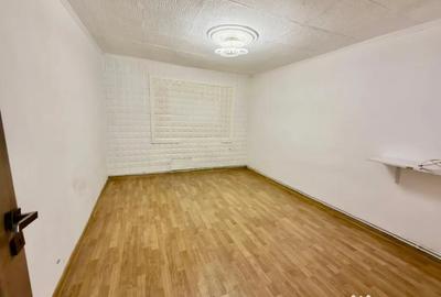 Casă cu 4 camere cu Teren 127 Mp în Central - 9