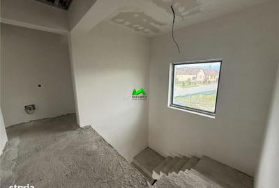 Casă cu 4 camere cu Teren 400 Mp în Veștem - 3