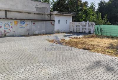 Casă cu 4 camere cu Teren 972 Mp în Central